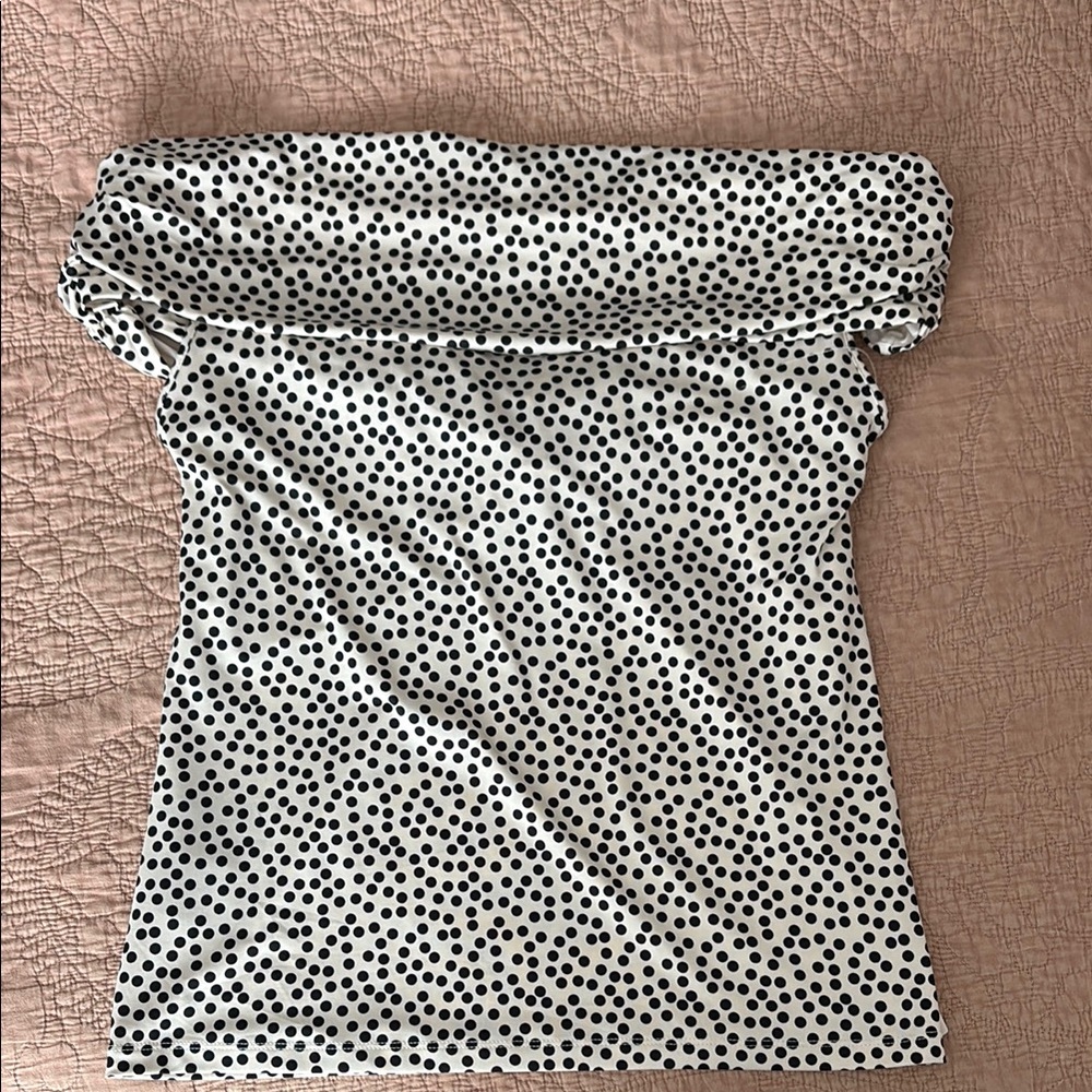 H&M Black and White Ruched Fitted Blouse - Picture 3 of 3